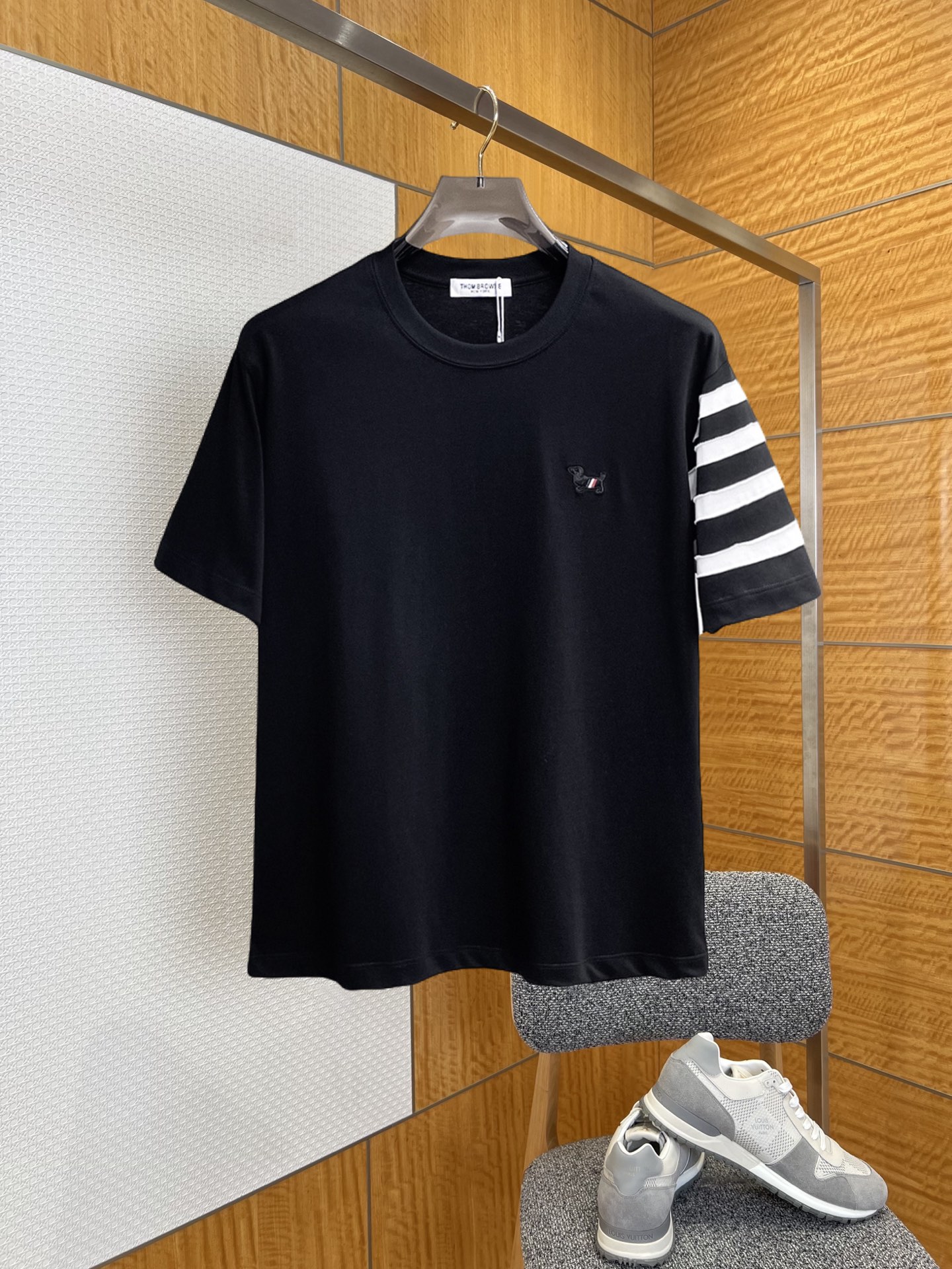 short sleeves